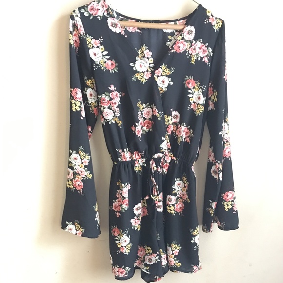 NWOT Floral Surplice Romper! - Picture 1 of 4